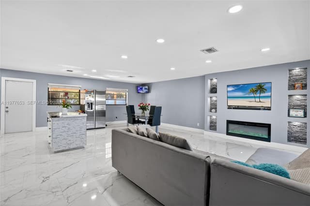 1318 13th St, West Palm Beach FL 33401 - West Palm Beach, FL - Photo 3