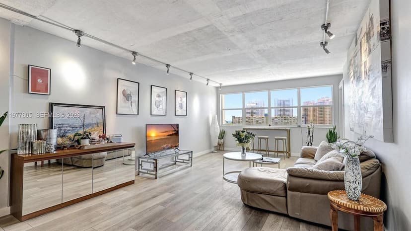 111 Golden Isles Dr # G2, Hallandale Beach FL 33009