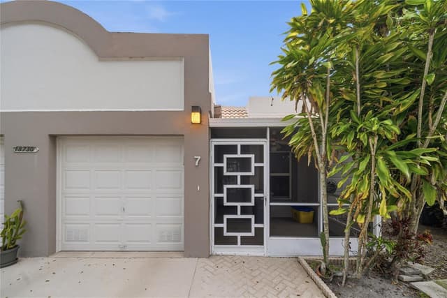 18730 Stewart Circle # 7, Boca Raton FL 33496 - Boca Raton, FL - Photo 2