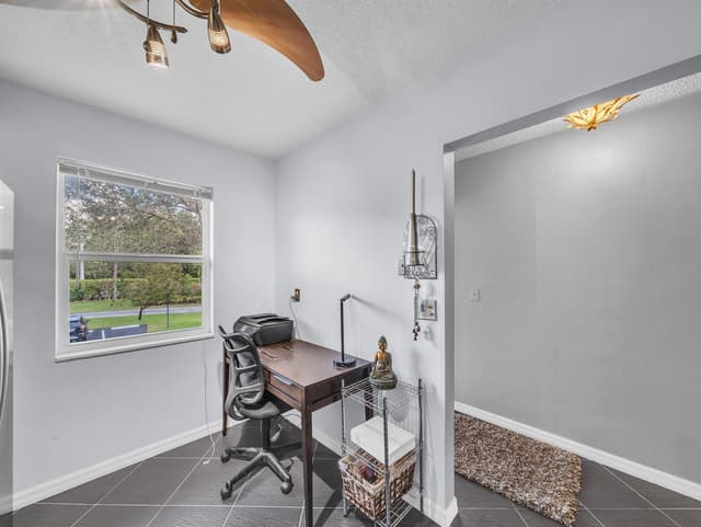 130 Lake Constance Drive, West Palm Beach FL 33411 - West Palm Beach, FL - Photo 7