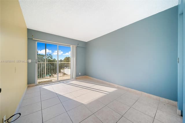 13455 SW 3rd St # 302S, Pembroke Pines FL 33027 - Pembroke Pines, FL - Photo 5