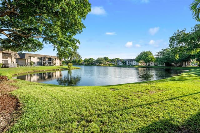 3631 NW 94th Ave # 6G, Sunrise FL 33351 - Sunrise, FL - Photo 3