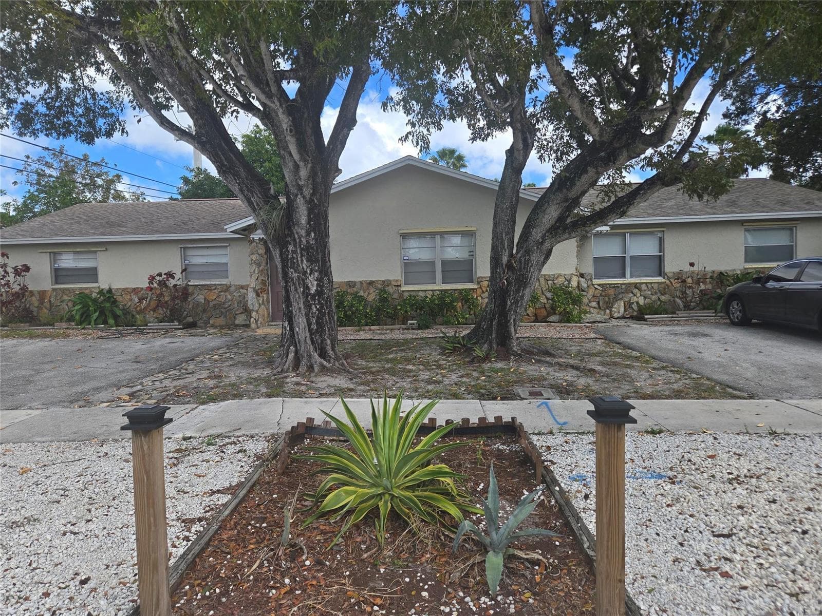 296 Alemeda Drive, Palm Springs FL 33461