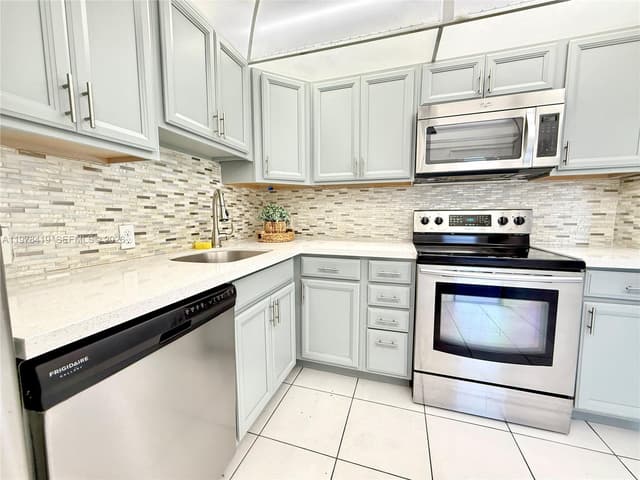 3301 N Country Club Dr # 106, Aventura FL 33180 - Aventura, FL - Photo 6