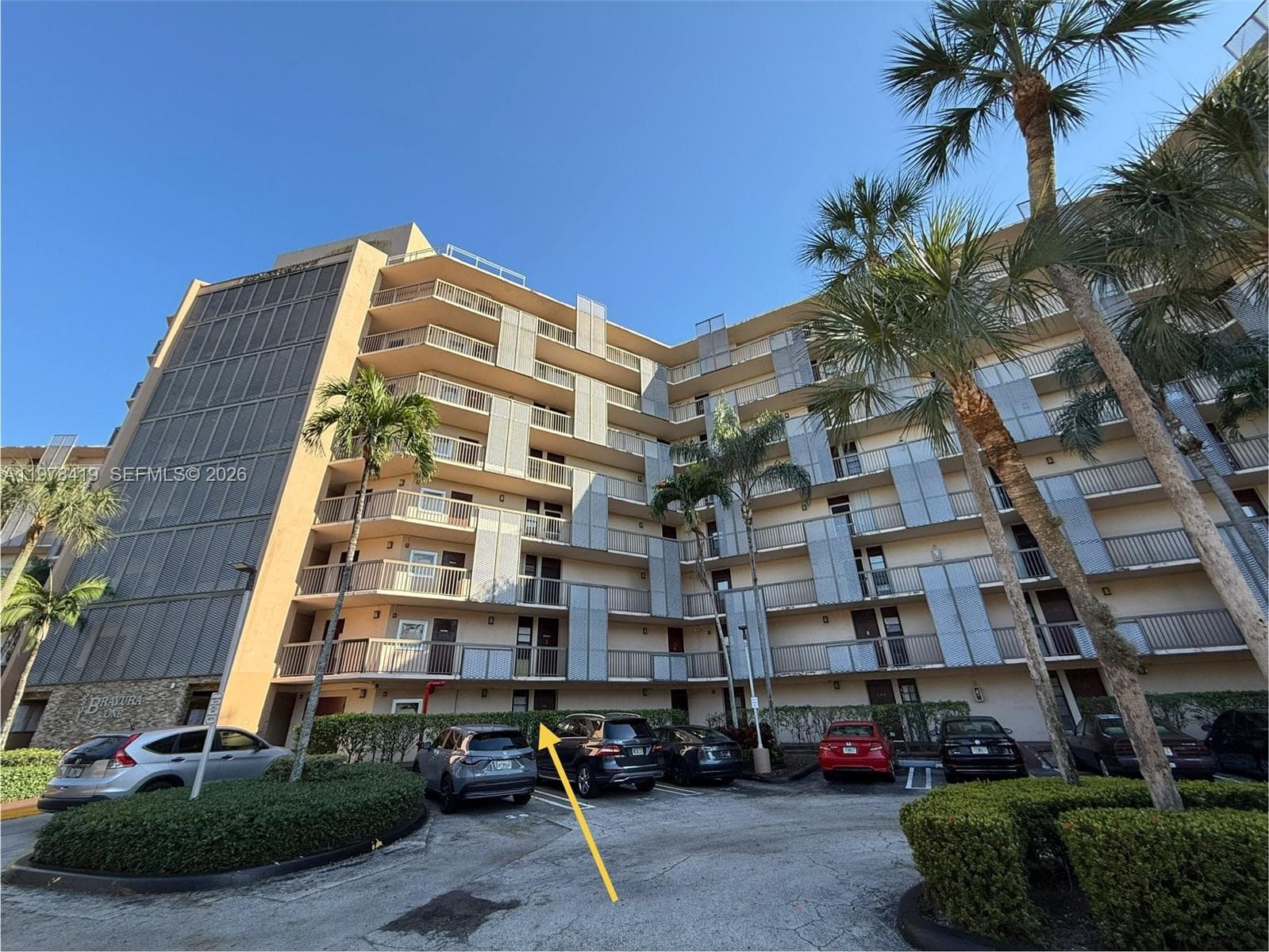 3301 N Country Club Dr # 106, Aventura FL 33180