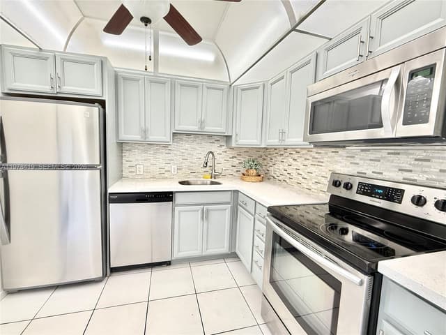 3301 N Country Club Dr # 106, Aventura FL 33180 - Aventura, FL - Photo 5