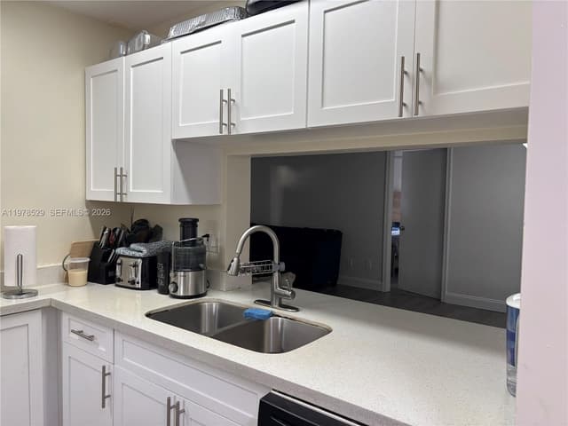 3615 NW 94th Ave # 8F, Sunrise FL 33351 - Sunrise, FL - Photo 2