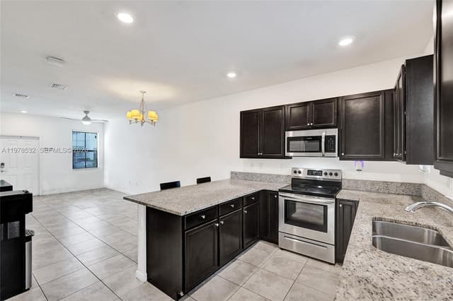 1609 SW 28th St, Fort Lauderdale FL 33315 - Fort Lauderdale, FL - Photo 3