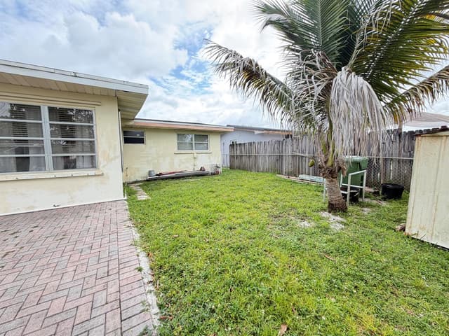 8870 Taft Street, Pembroke Pines FL 33024 - Pembroke Pines, FL - Photo 7