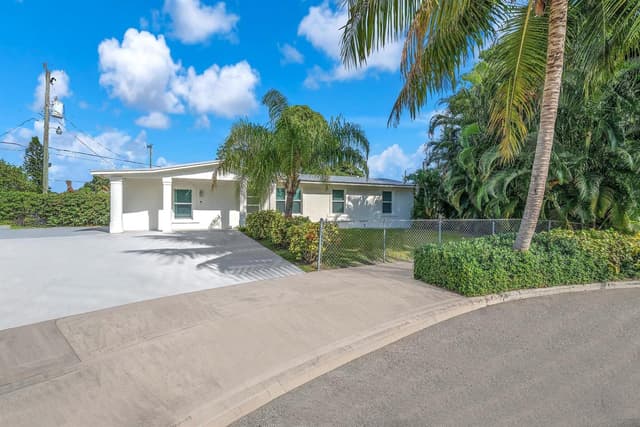 3308 E El Vedado Court, West Palm Beach FL 33405 - West Palm Beach, FL - Photo 2