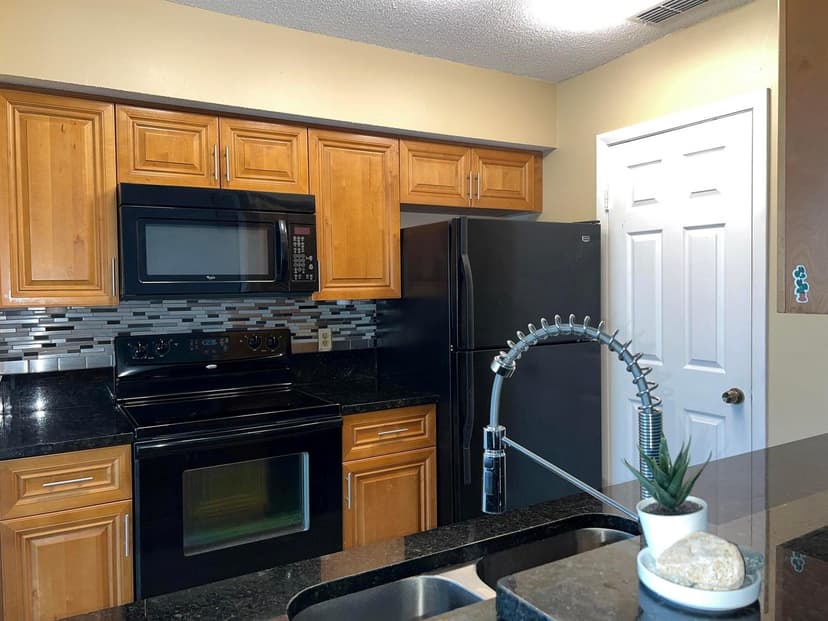 815 W Boynton Beach Boulevard # 205, Boynton Beach FL 33426
