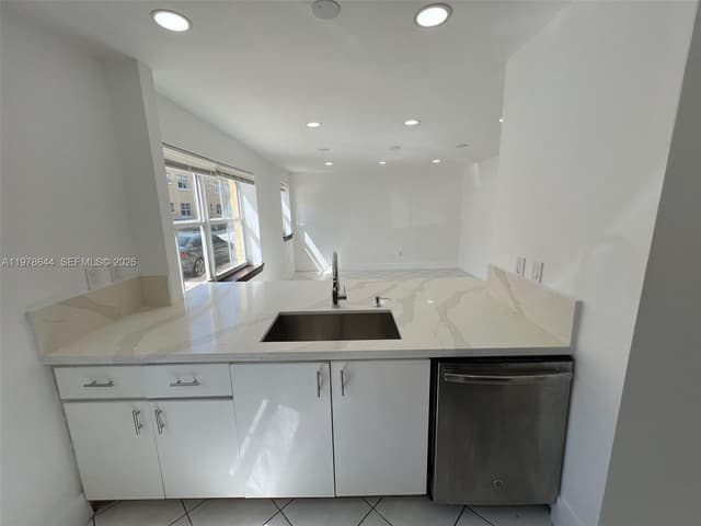 1308 Drexel Ave # 103, Miami Beach FL 33139 - Miami Beach, FL - Photo 4
