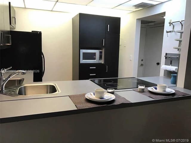 100 Bayview Dr # 302, Sunny Isles Beach FL 33160 - Sunny Isles Beach, FL - Photo 5