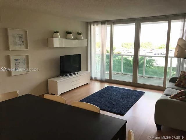100 Bayview Dr # 302, Sunny Isles Beach FL 33160 - Sunny Isles Beach, FL - Photo 4