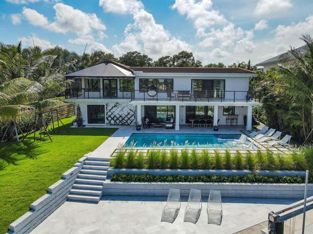 12880 S Shore Drive, Palm Beach Gardens FL 33410 - Palm Beach Gardens, FL - Photo 7