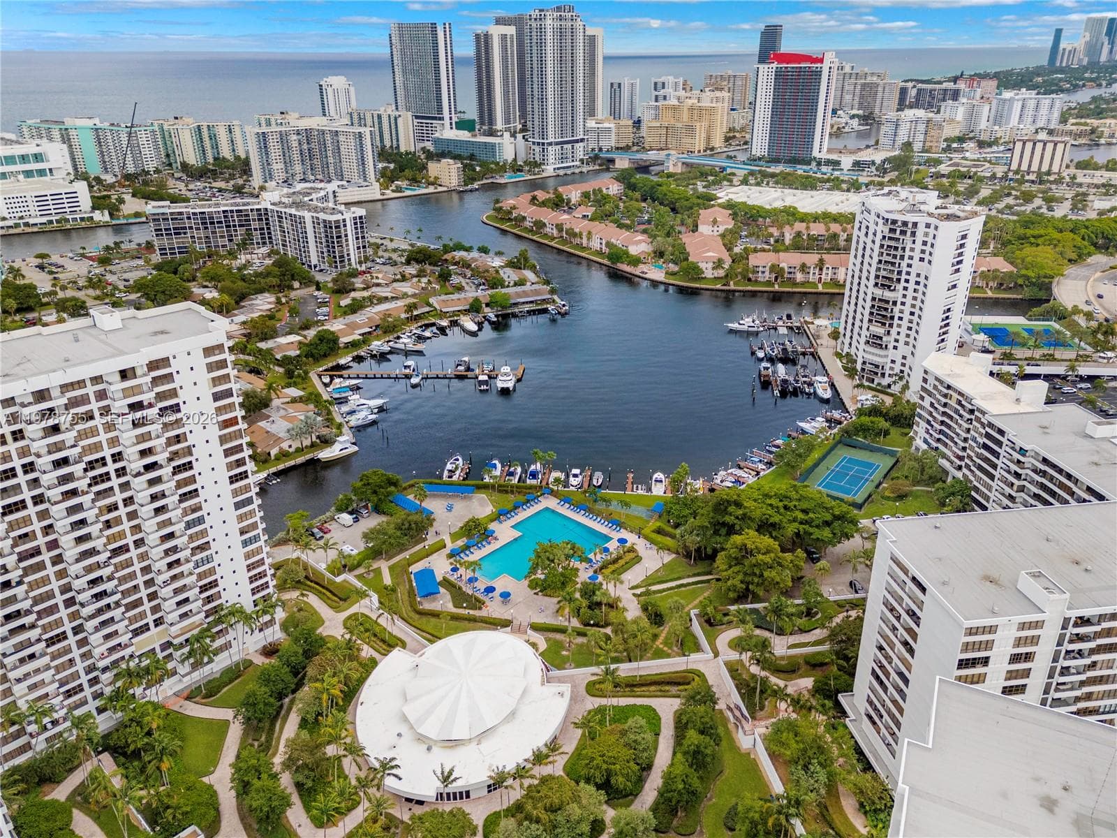 600 Three Islands Blvd # 612, Hallandale Beach FL 33009