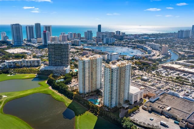1745 E Hallandale Beach Blvd # 2204W, Hallandale Beach FL 33009 - Hallandale Beach, FL - Photo 2