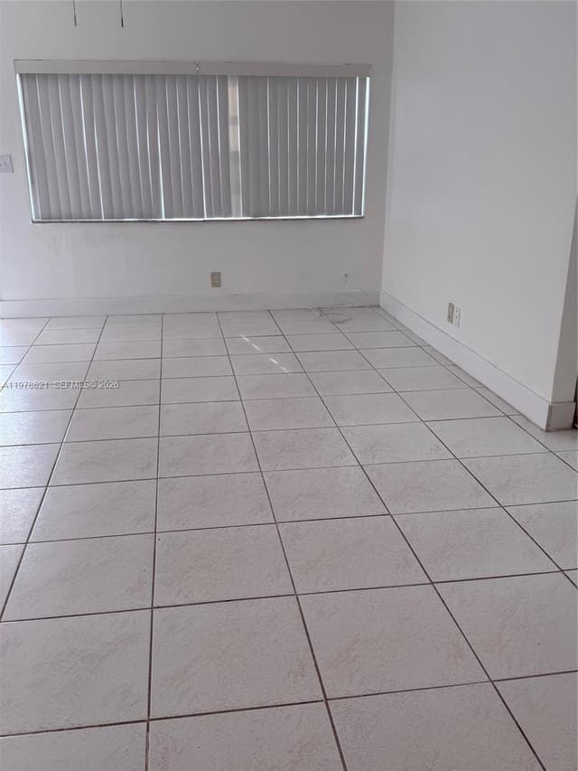 1001 Twin lakes Dr. # D, Coral Springs FL 33071 - Coral Springs, FL - Photo 5