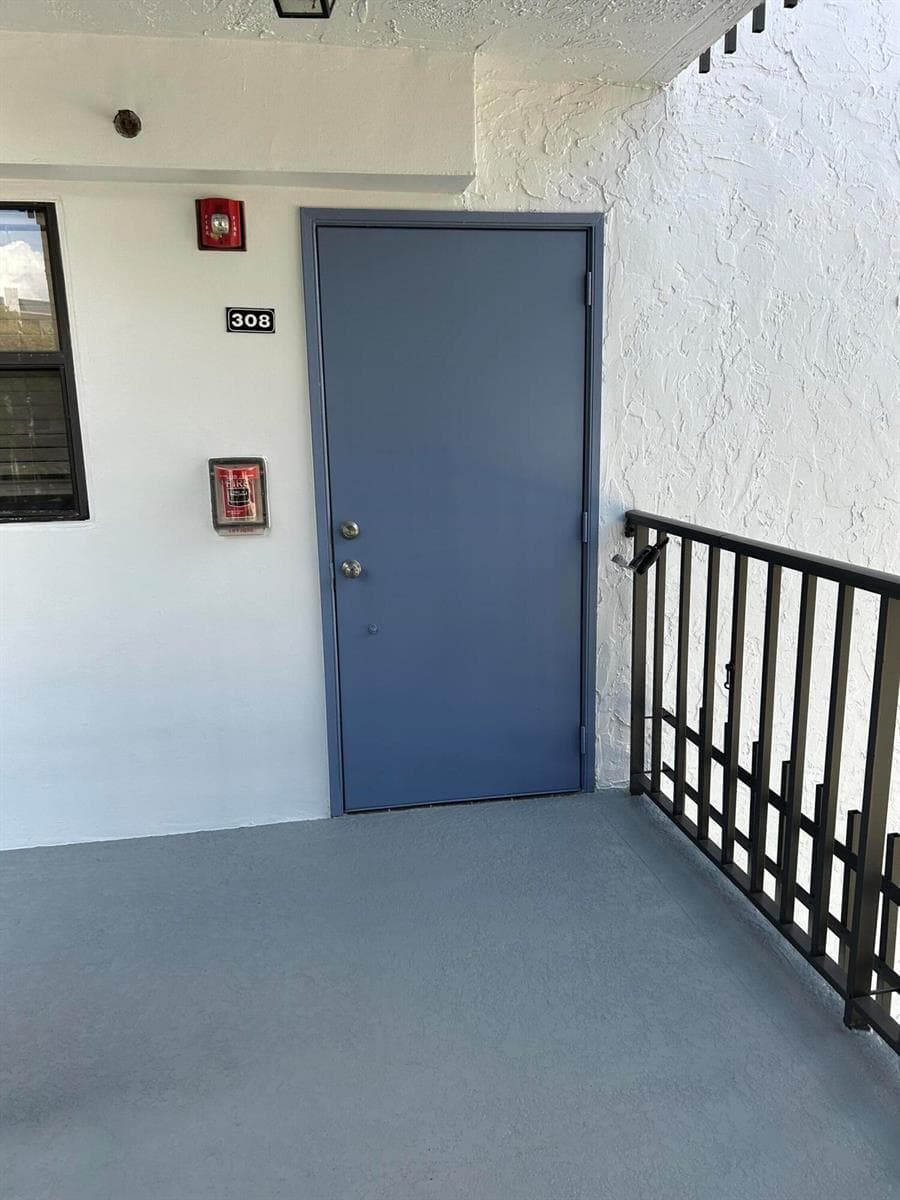 4700 Lucerne Lakes Boulevard # 308, Lake Worth FL 33467 - Lake Worth, FL - Photo 1
