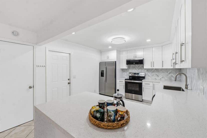 3379 NW 63rd Street, Fort Lauderdale FL 33309