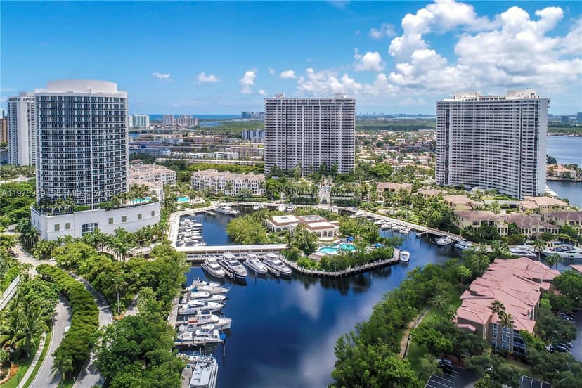 1000 W Island Blvd # 1812, Aventura FL 33160
