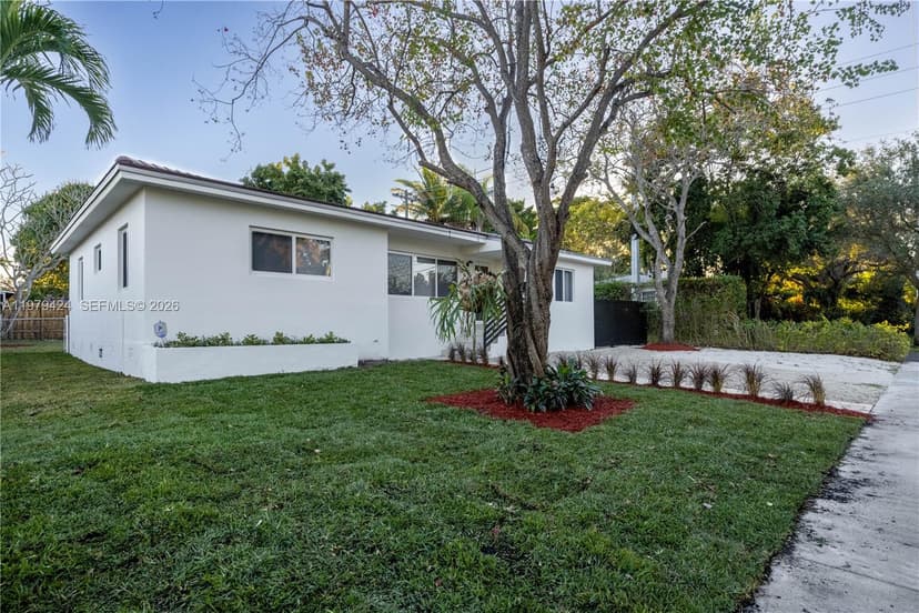 6070 SW 42nd St, Miami FL 33155