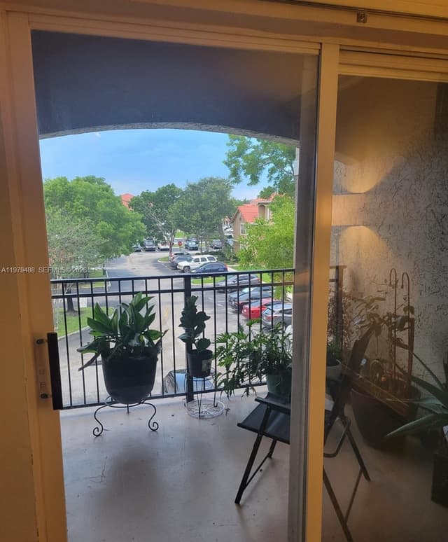 11700 SW 2 # 13307, Pembroke Pines FL 33025 - Pembroke Pines, FL - Photo 3