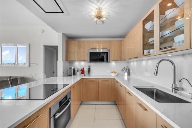 6899 Collins Ave # 2403, Miami Beach FL 33141 - Miami Beach, FL - Photo 3