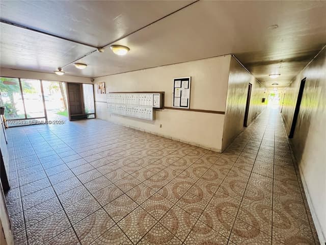 8405 NW 8th St # 304, Miami FL 33126 - Miami, FL - Photo 5