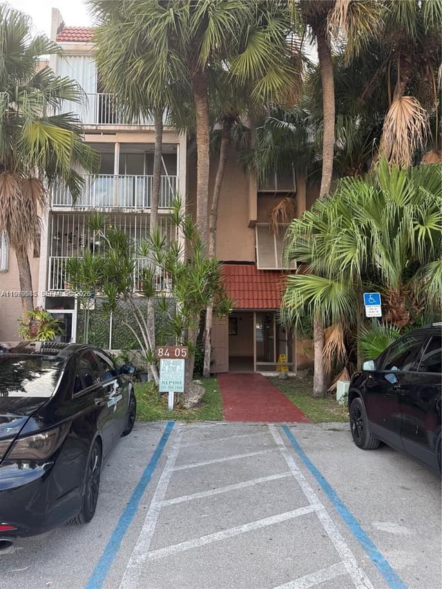 8405 NW 8th St # 304, Miami FL 33126 - Miami, FL - Photo 4