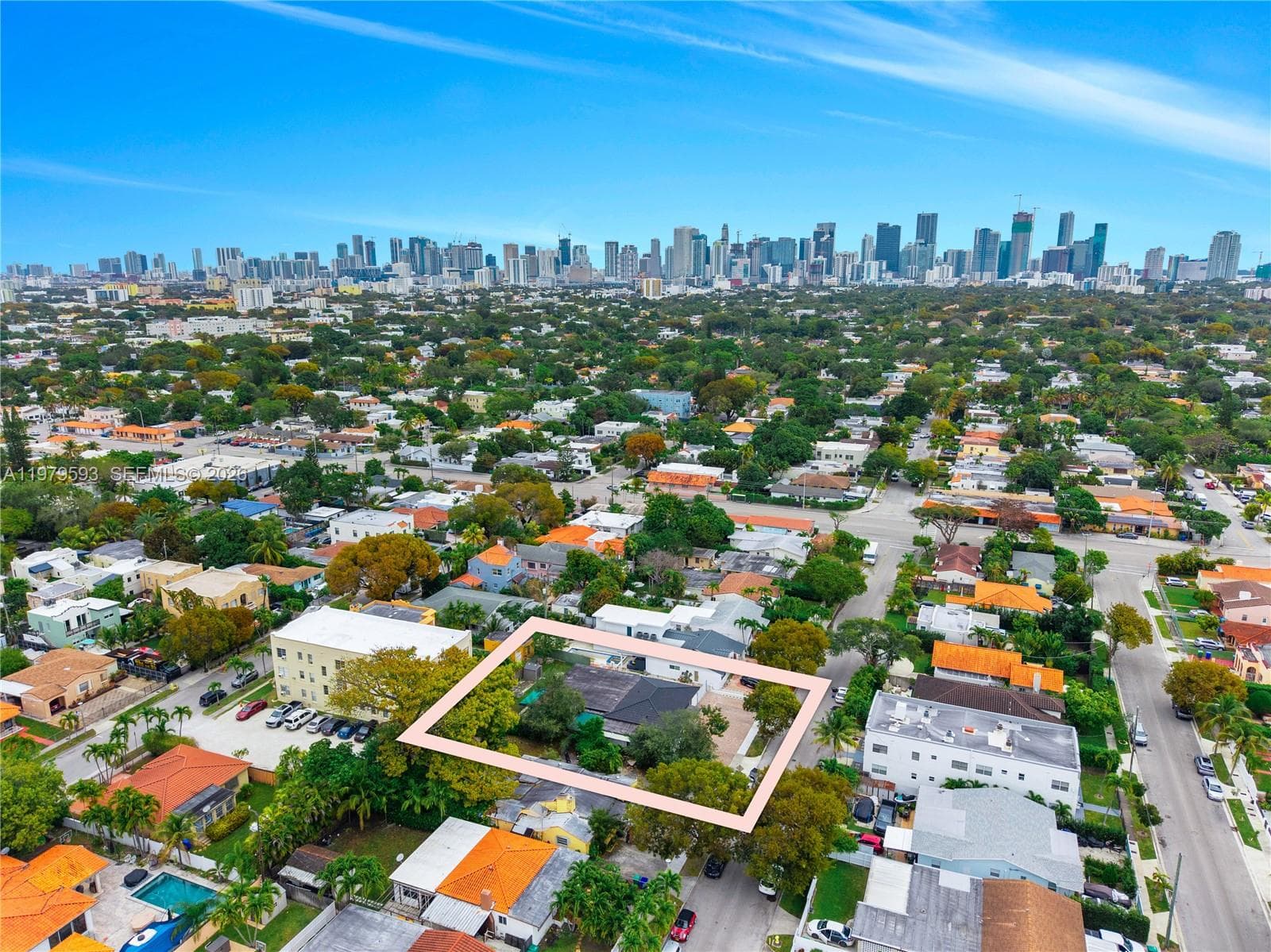 1761 SW 14th St, Miami FL 33145