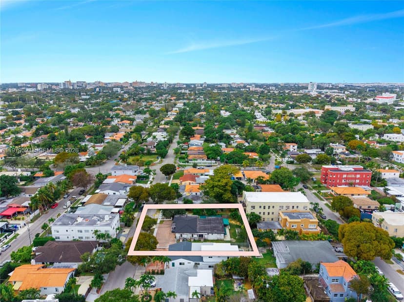 1761 SW 14th St, Miami FL 33145