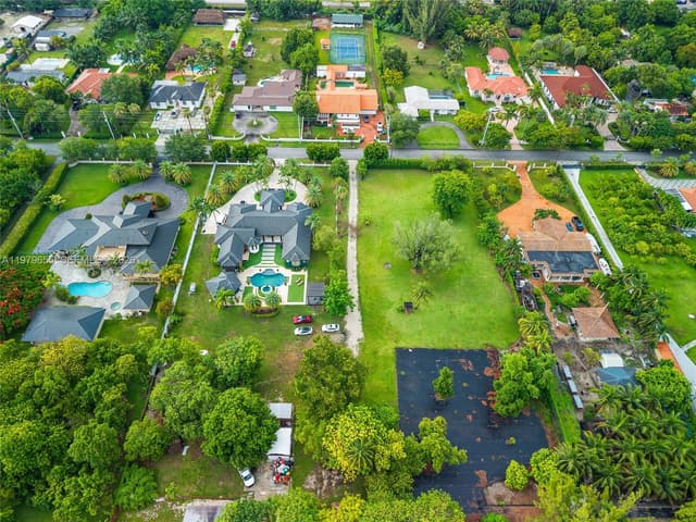 11950 SW 43rd St, Miami FL 33175 - Miami, FL - Photo 4