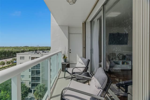 2841 NE 163rd St # 802, North Miami Beach FL 33160 - North Miami Beach, FL - Photo 2