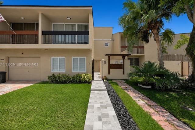 9133 Fontainebleau Blvd # 5, Miami FL 33172 - Miami, FL - Photo 2