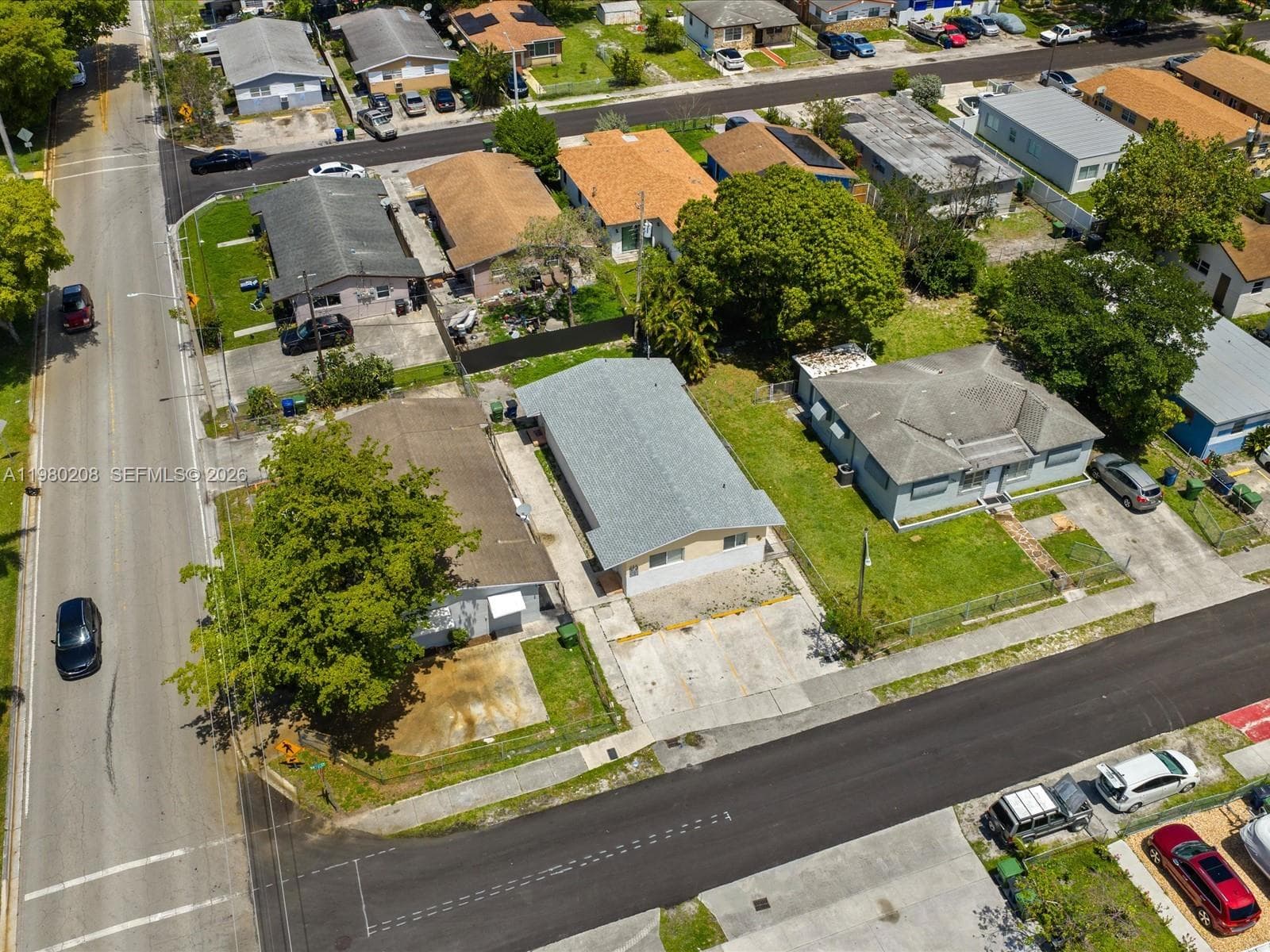 752 NW 3rd Ct, Hallandale Beach FL 33009