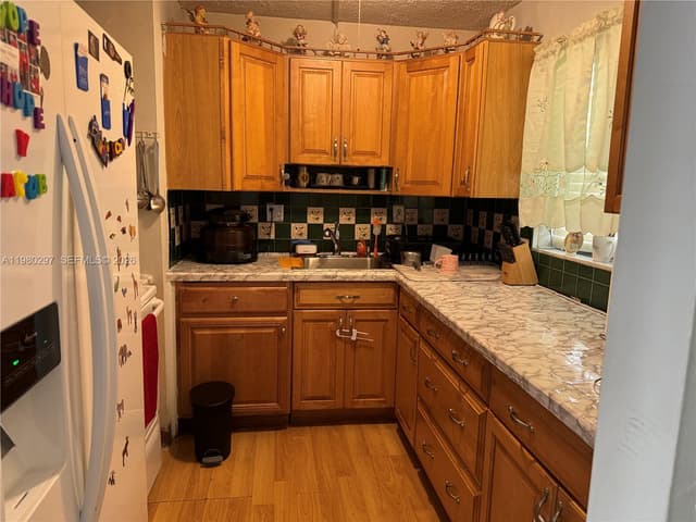 6507 Winfield Blvd, Margate FL 33063 - Margate, FL - Photo 6