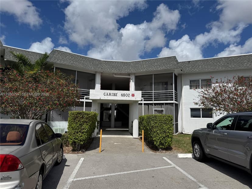 6507 Winfield Blvd, Margate FL 33063