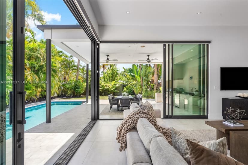 2500 Middle River Dr, Fort Lauderdale FL 33305