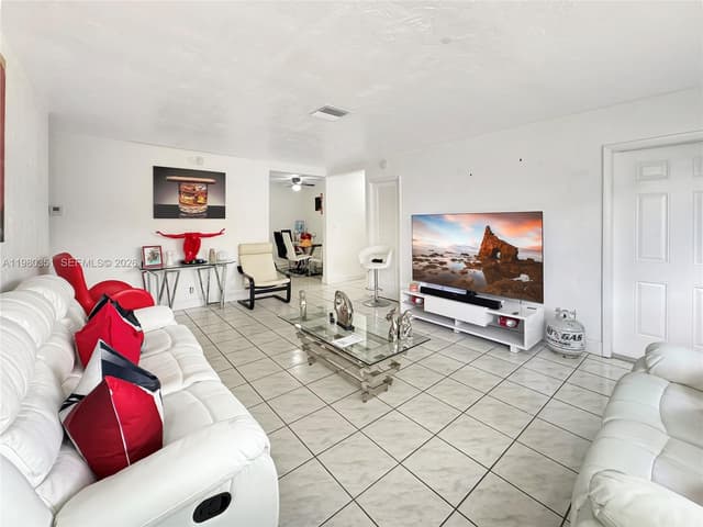 5220 SW 57th St, Davie FL 33314 - Davie, FL - Photo 7