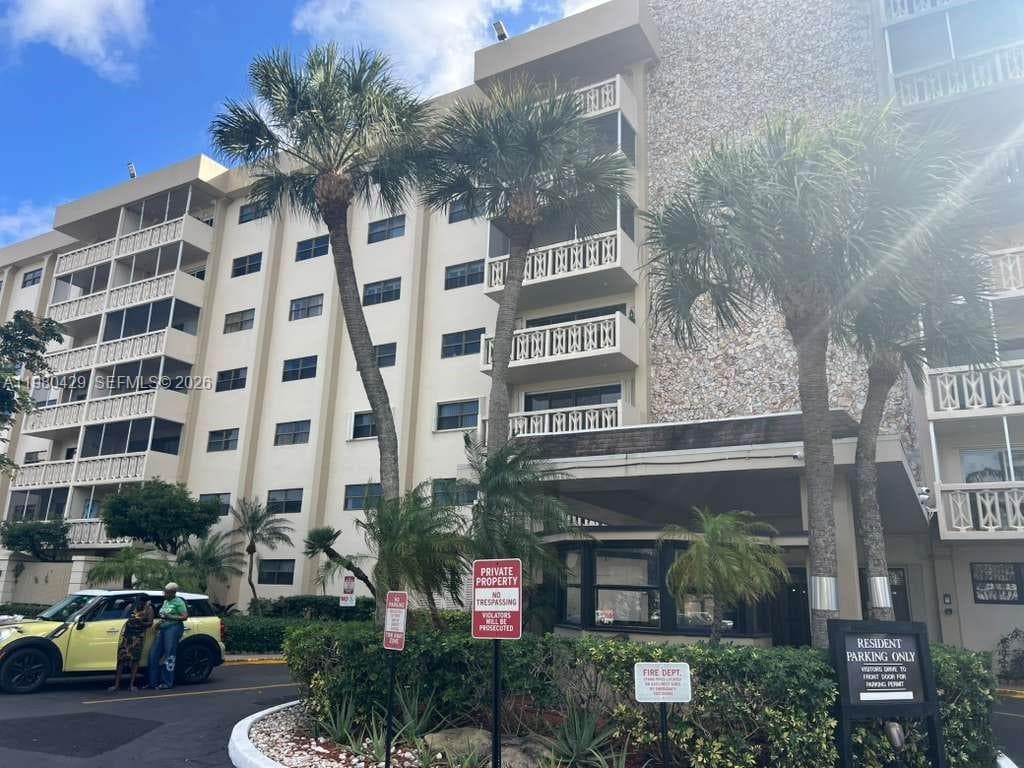 800 NE 195th St # 501, Miami FL 33179 - Miami, FL - Photo 1