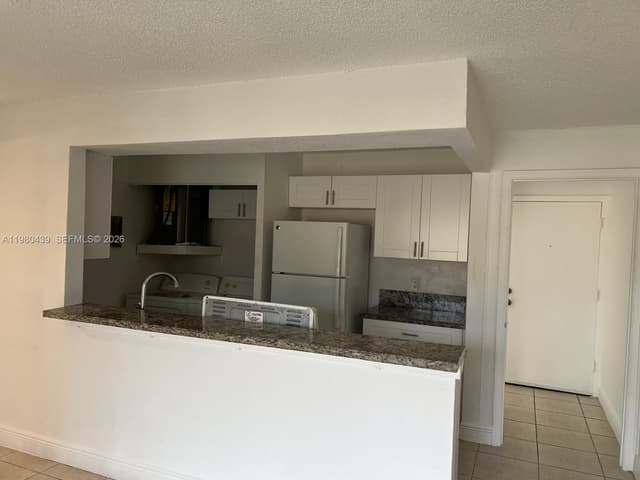 4435 Treehouse Ln # H, Tamarac FL 33319 - Tamarac, FL - Photo 2
