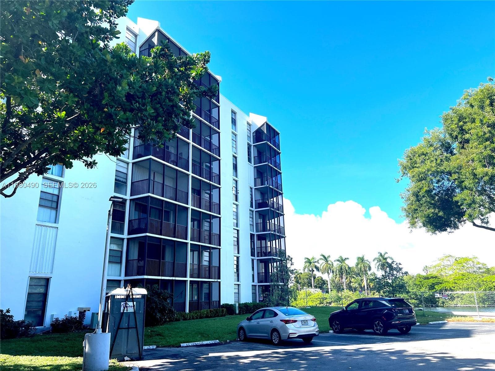 3475 N Country Club Dr # 716, Aventura FL 33180 - Aventura, FL - Photo 1