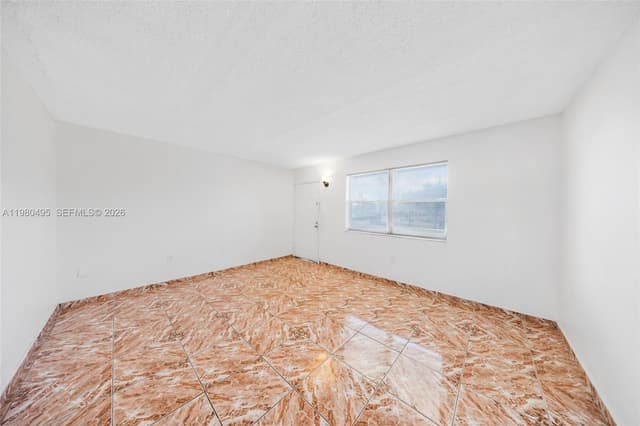 301 NW 177th St # 201, Miami Gardens FL 33169 - Miami Gardens, FL - Photo 4