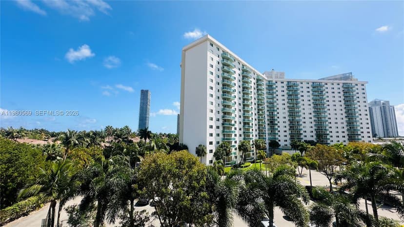 19390 Collins Ave # 424, Sunny Isles Beach FL 33160