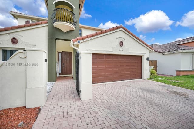 2007 NE 6th Ct, Homestead FL 33033 - Homestead, FL - Photo 4