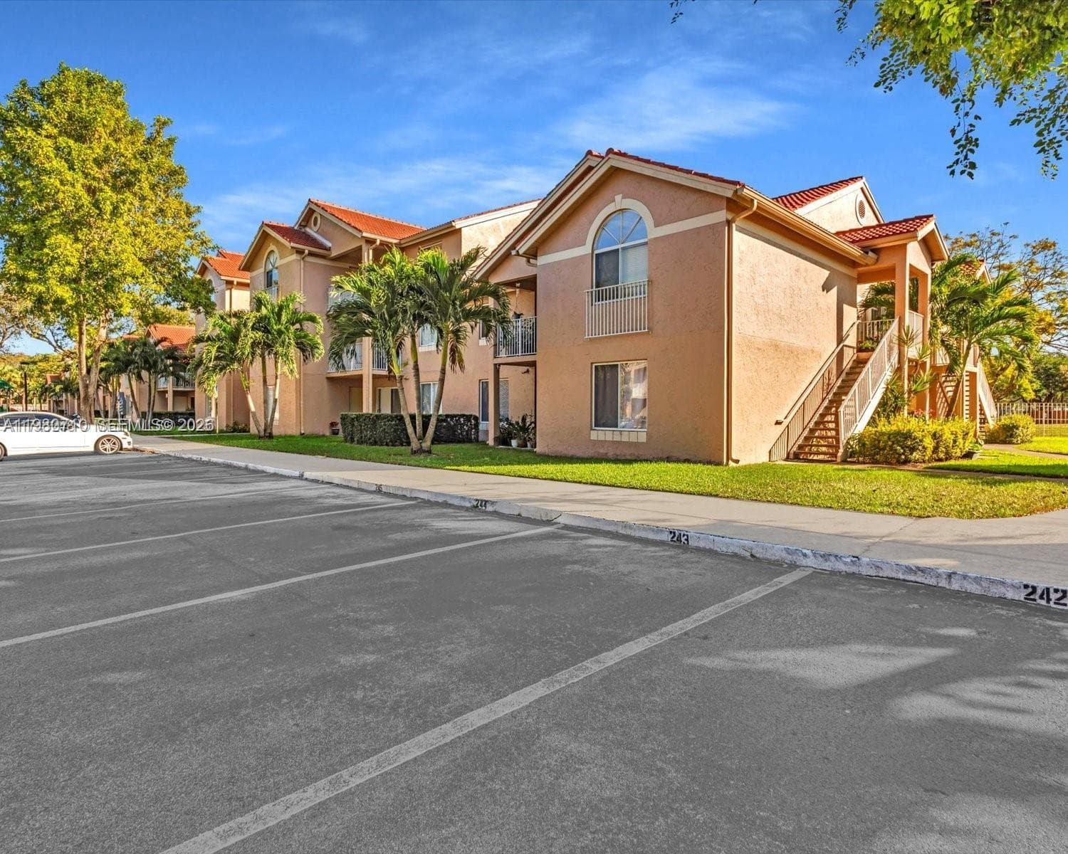 15770 SW 106th Ter # 303, Miami FL 33196
