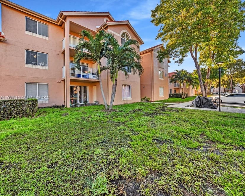 15770 SW 106th Ter # 303, Miami FL 33196