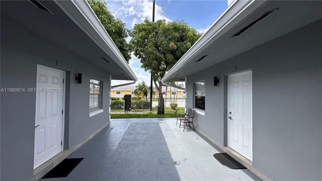 4101 NW 30th Ter, Lauderdale Lakes FL 33309 - Lauderdale Lakes, FL - Photo 6