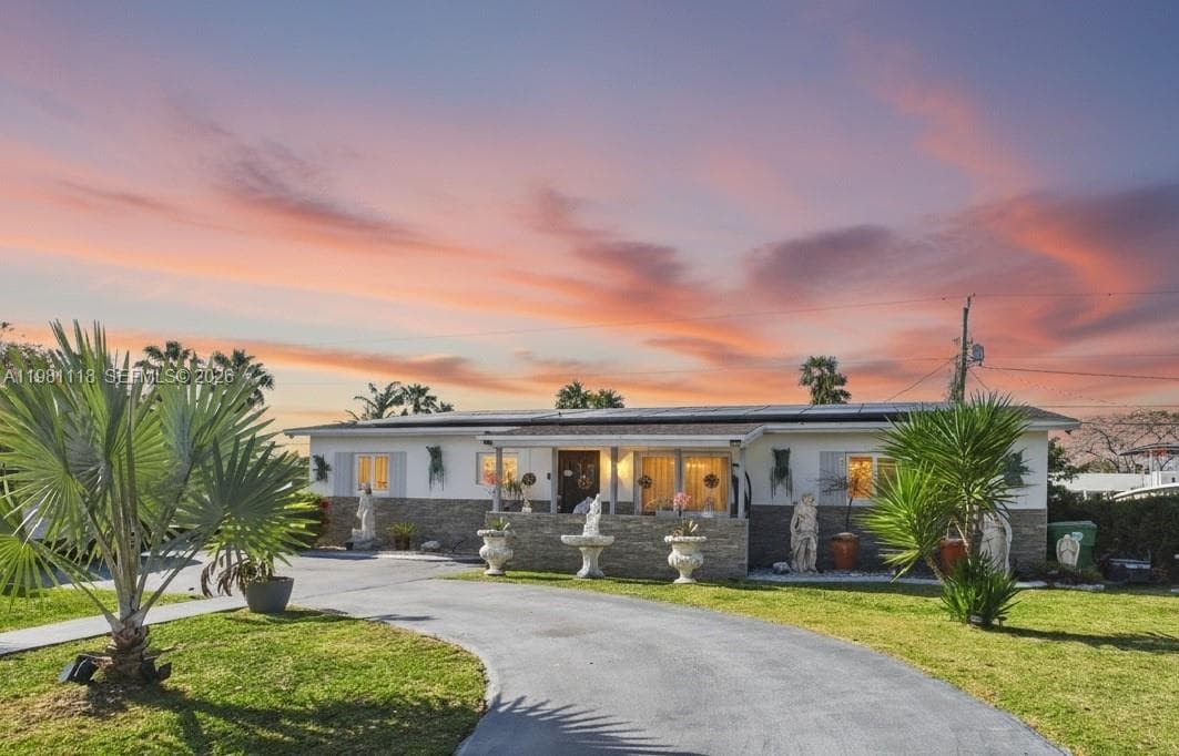 9911 Haitian Dr, Cutler Bay FL 33189